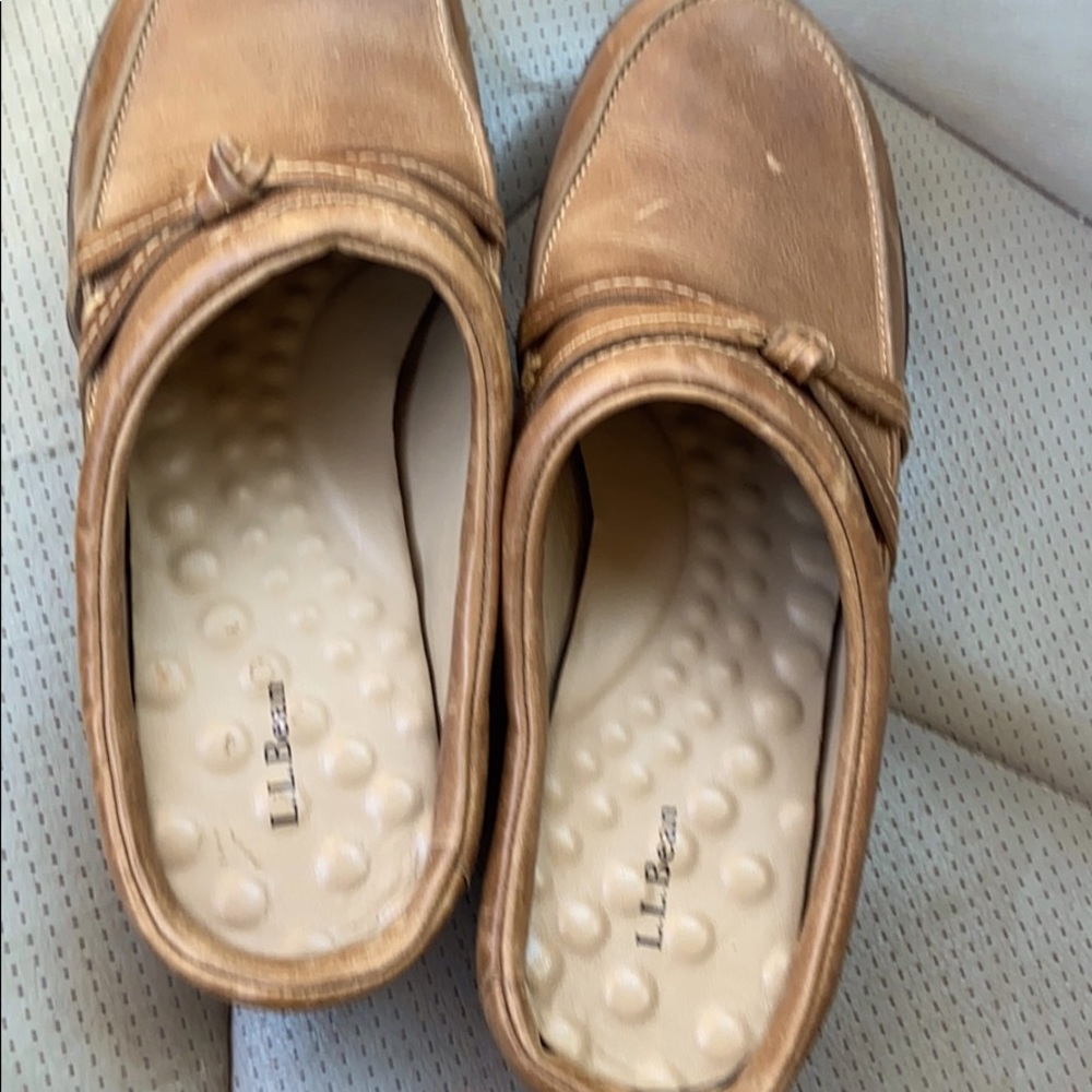 LL BEAN Leather Mules Sz- 8.5